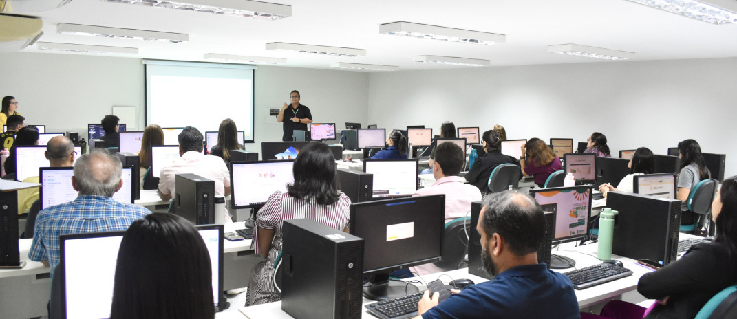 Sefaz-CE realiza curso sobre inteligência artificial aplicada ao trabalho