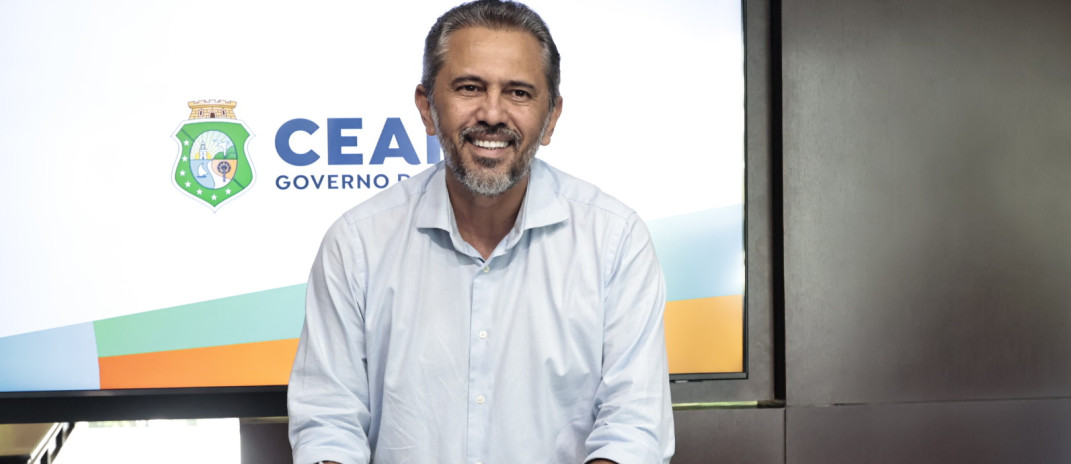 Governador Elmano de Freitas anuncia convocação de 163 professores para as universidades estaduais
