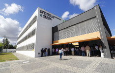 FORtaleCE: Nova EEMTI José Leopoldino da Silva Filho oferta tempo integral para jovens no Conjunto Ceará
