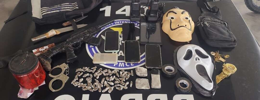 Durante ação na cidade de Catunda, PMCE prende homem e apreende drogas