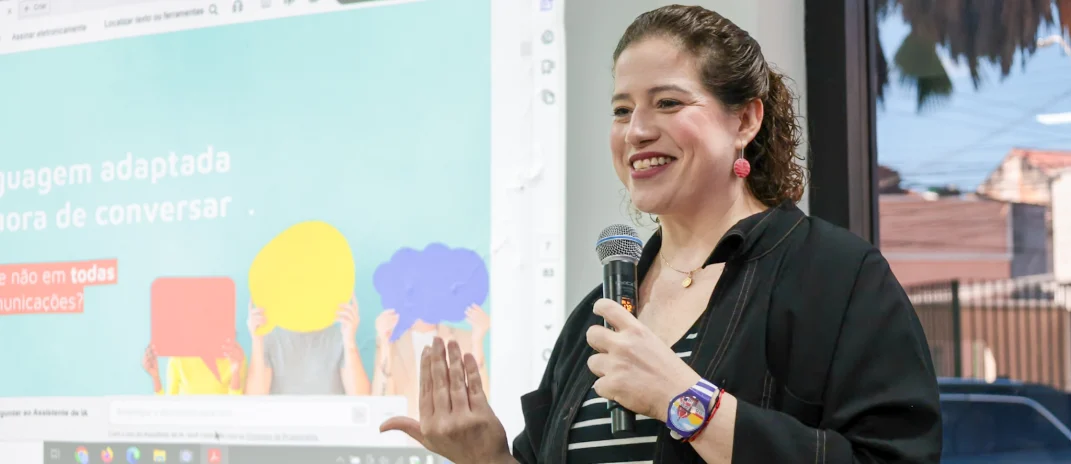 ÍRIS promove palestra sobre Linguagem Simples para colaboradores do IDT