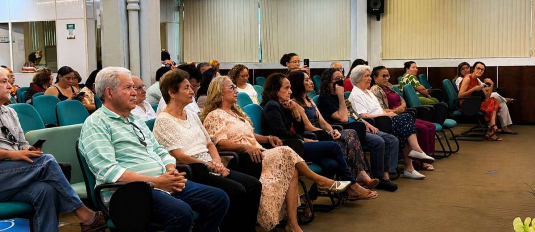 Livro reúne histórias de oito servidores e celebra trajetórias no serviço público