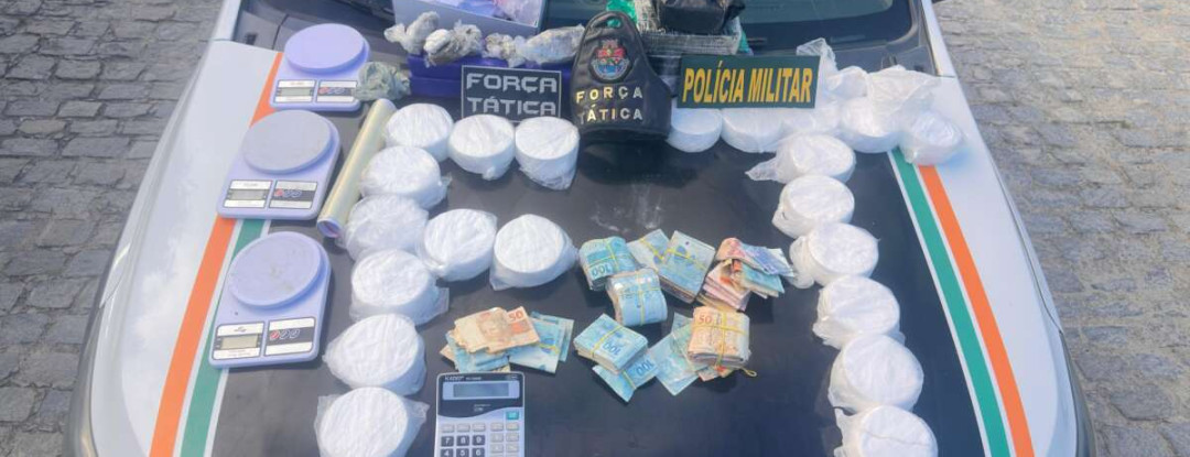 PMCE prende suspeito e apreende quase 17 kg de drogas em Iguatu