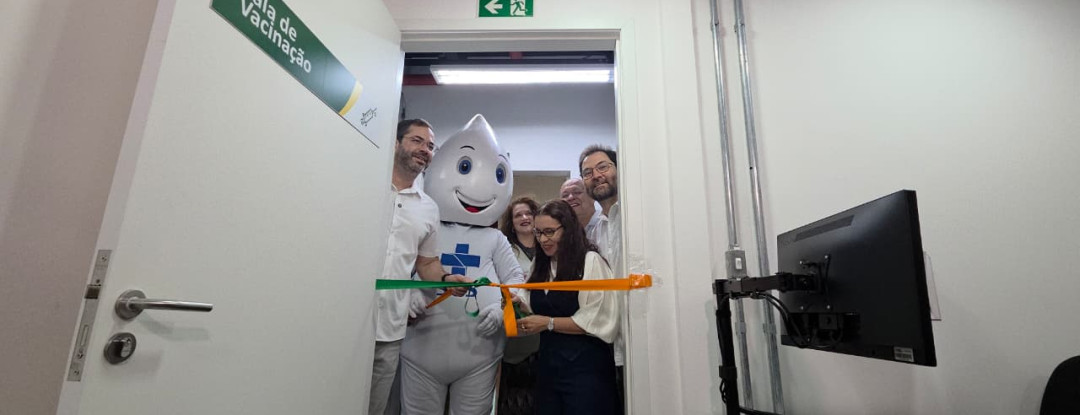 Sesa inaugura sala de vacinação no Vapt Vupt Parangaba