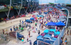 Mais de 10 mil pessoas participam do encontro carros antigos do Ceará na Arena Castelão
