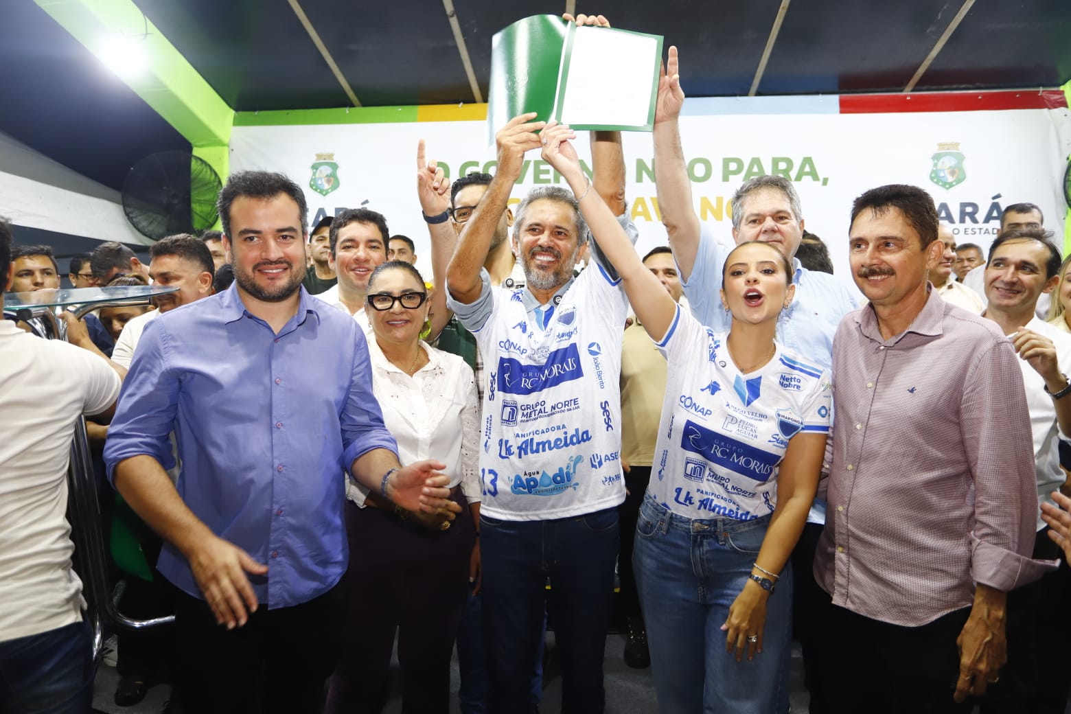 Com investimento de R$ 19,6 milhões, trecho que liga distrito de Uiraponga a Morada Nova tem pavimentação iniciada