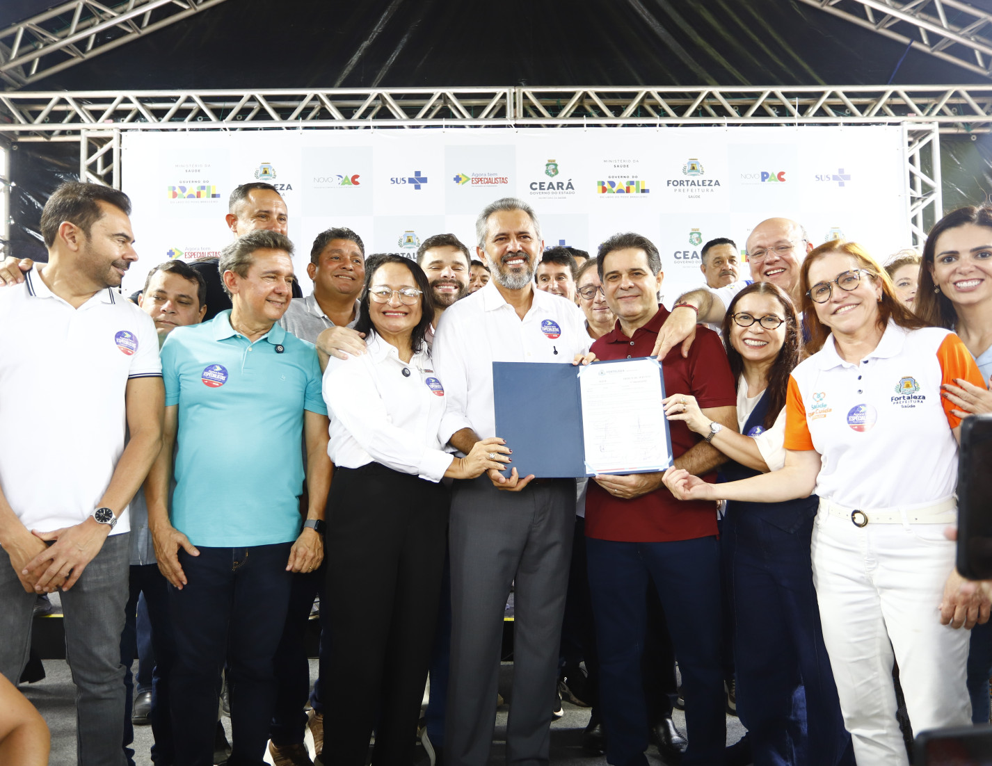 FORtaleCE: Policlínicas do Aracapé e Parque Manibura serão construídas com investimento de R$ 60 milhões