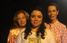 Grupo Teatro Novo celebra 80 anos de Jane Azeredo com o espetáculo “29.200” no Cineteatro São Luiz