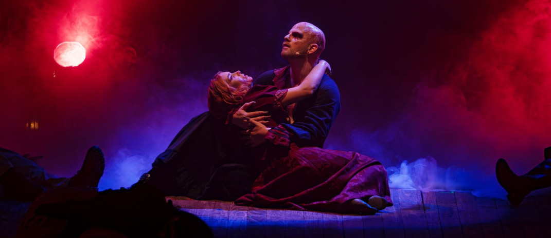 Fortaleza recebe superprodução teatral cearense “Drácula – A Lenda da Sombra” no Cineteatro São Luiz