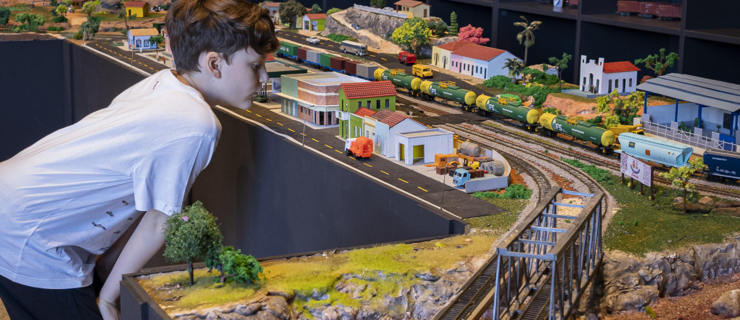 3° Encontro de Ferromodelismo chega ao Museu Ferroviário com maquetes gigantes e miniaturas de trens