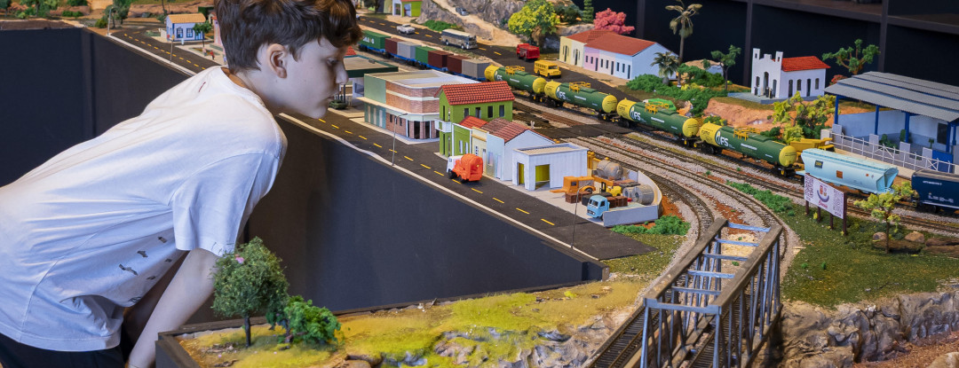 3° Encontro de Ferromodelismo chega ao Museu Ferroviário com maquetes gigantes e miniaturas de trens