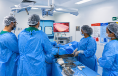 Helv realiza primeira hernioplastia por vídeo e amplia acesso a cirurgia minimamente invasiva pelo SUS