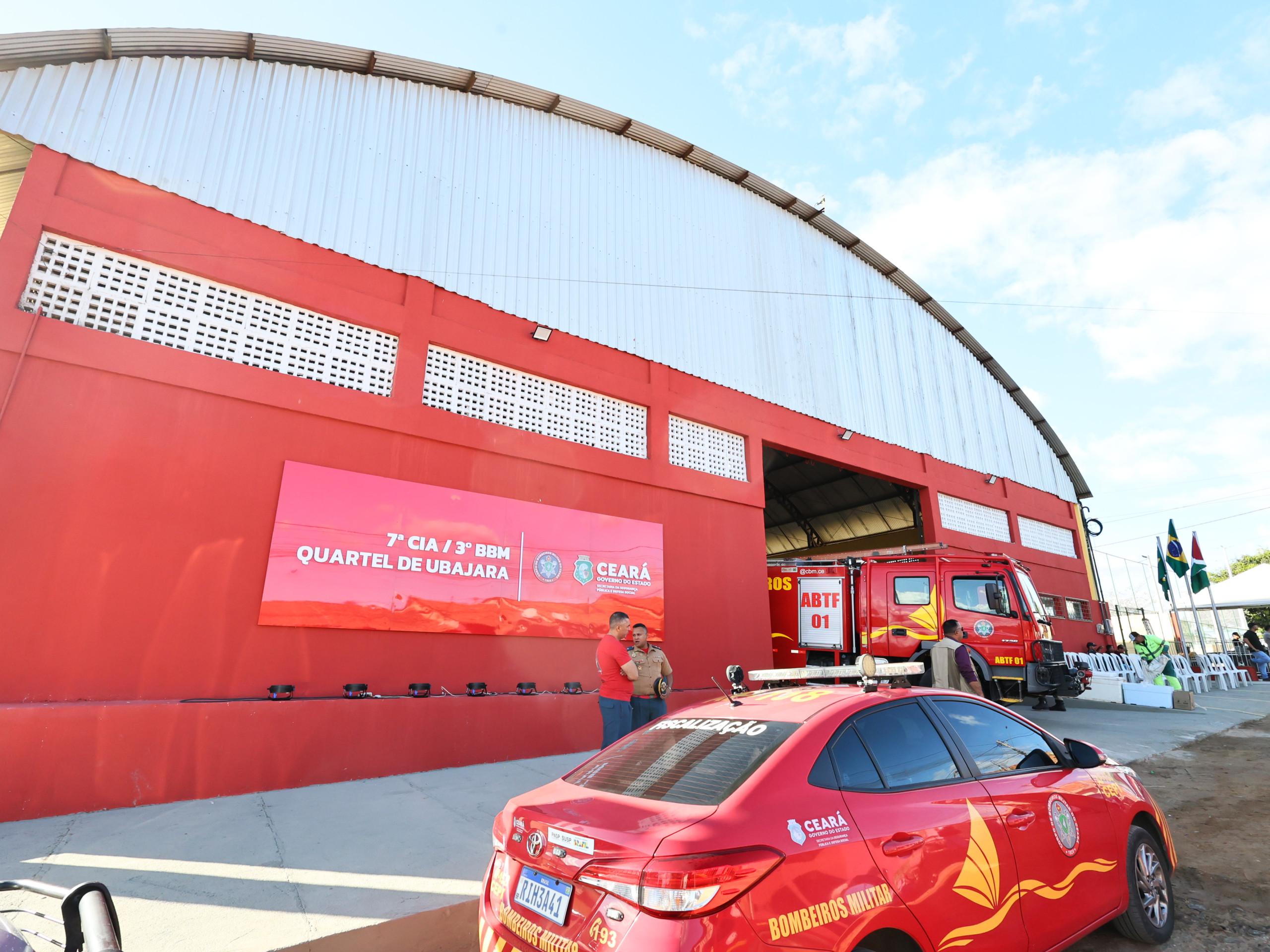 Governo do Ceará inaugura quartel do Corpo de Bombeiros na Ibiapaba e autoriza obras do corredor gastronômico de Ubajara