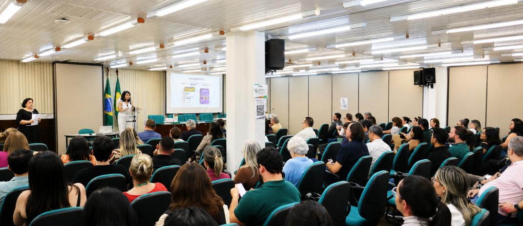 Editora da EGPCE lança Anais do XV Congresso Consad