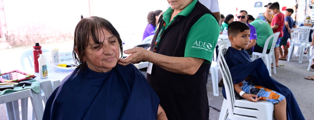Projeto Acolher realiza ação no bairro Vicente Pinzón, em Fortaleza