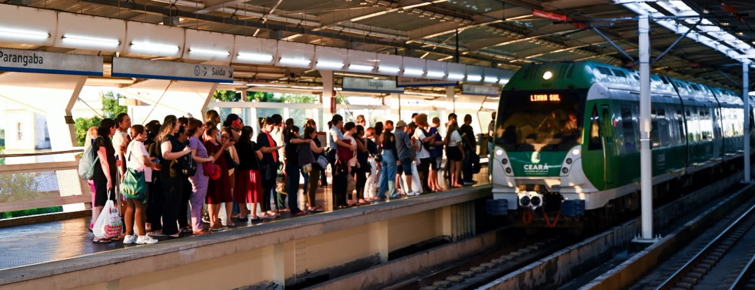 Metrô e VLTs terão horários especiais no feriado de 12 de outubro 